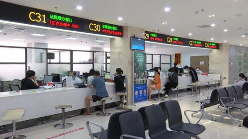 改革邁大步 漳浦發出全省首張僅銷售預包裝食品備案 多證合一 營業執照